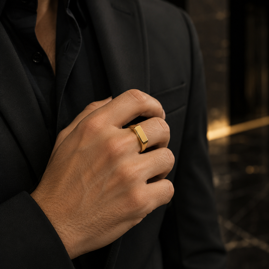 Men’s Gold Classic Signet Ring