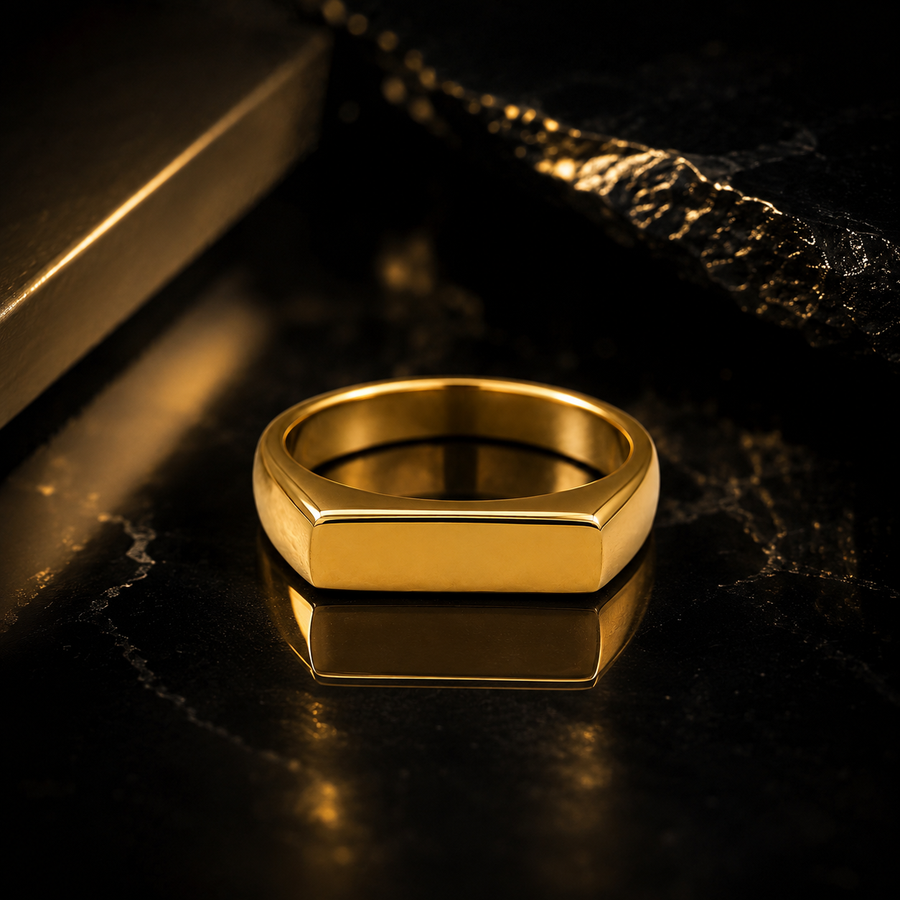 Men’s Gold Classic Signet Ring